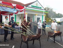 Kajari way kanan melakukan Pemusnahkan Barang Bukti 14 Perkara yang Telah Berkekuatan Hukum Tetap